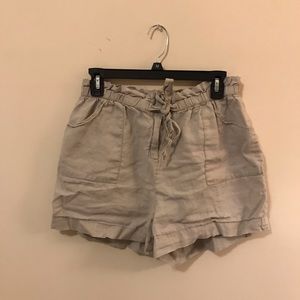 Khaki paperbag shorts